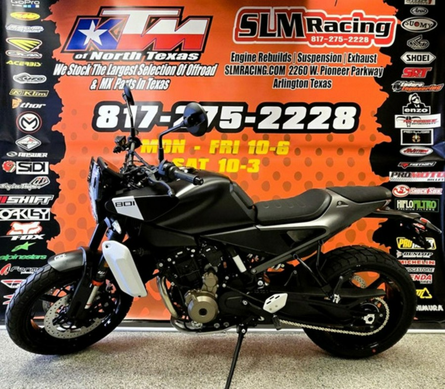 2025 Husqvarna SVARTPILEN 801