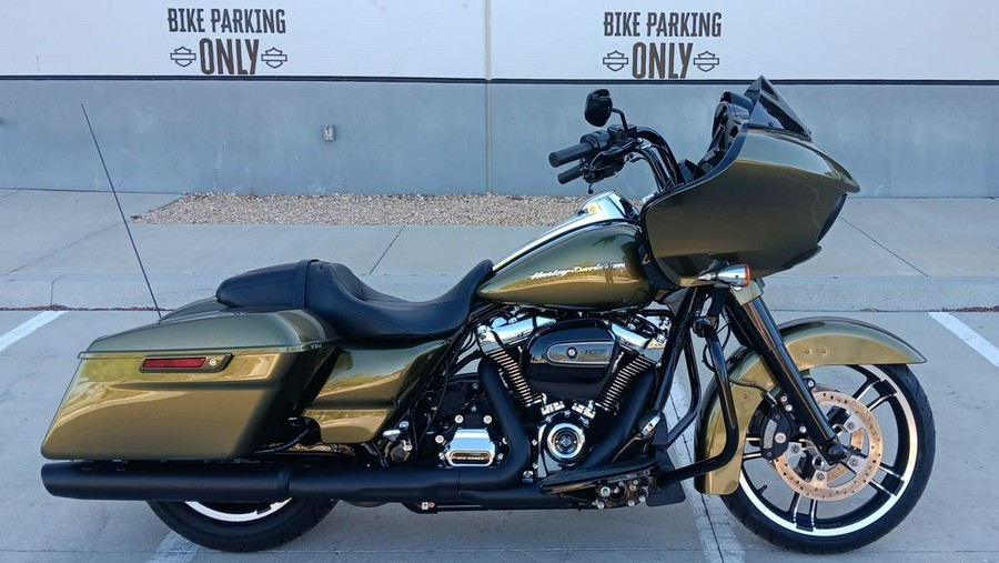 2017 Harley-Davidson® FLTRXS - Road Glide® Special