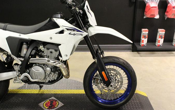 2025 Suzuki DR-Z4SM