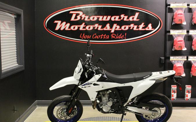 2025 Suzuki DR-Z4SM