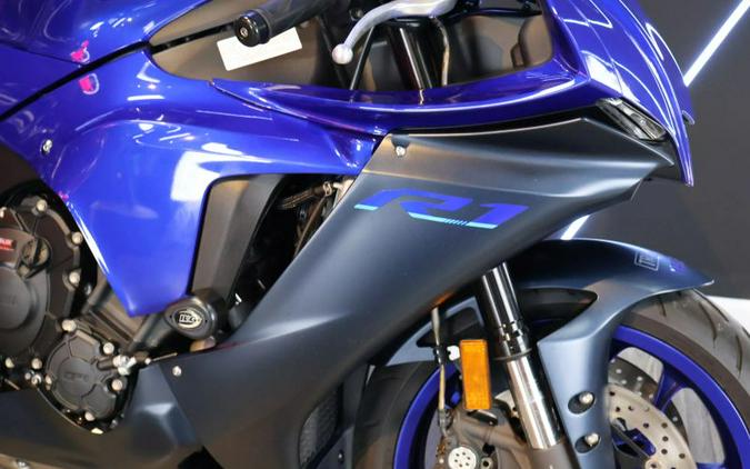 2023 YAMAHA YZF R1