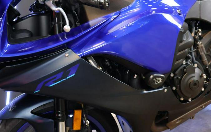 2023 YAMAHA YZF R1