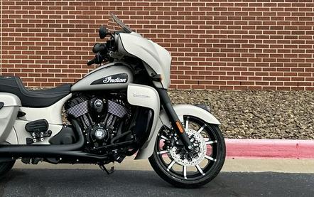 2023 Indian Motorcycle® Roadmaster® Dark Horse®