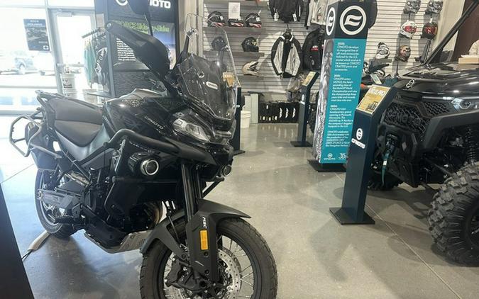 2025 CFMOTO Ibex 800 E