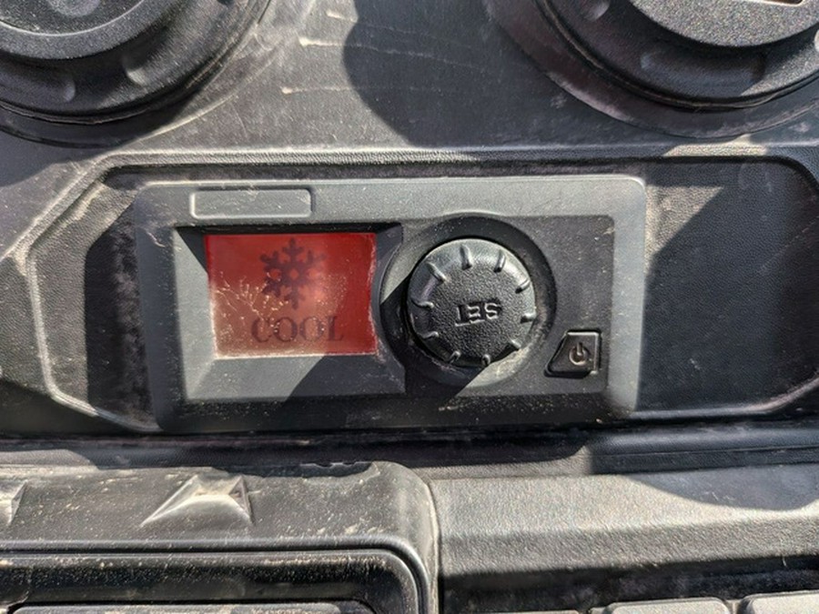 2021 Can-Am Defender Limited HD10