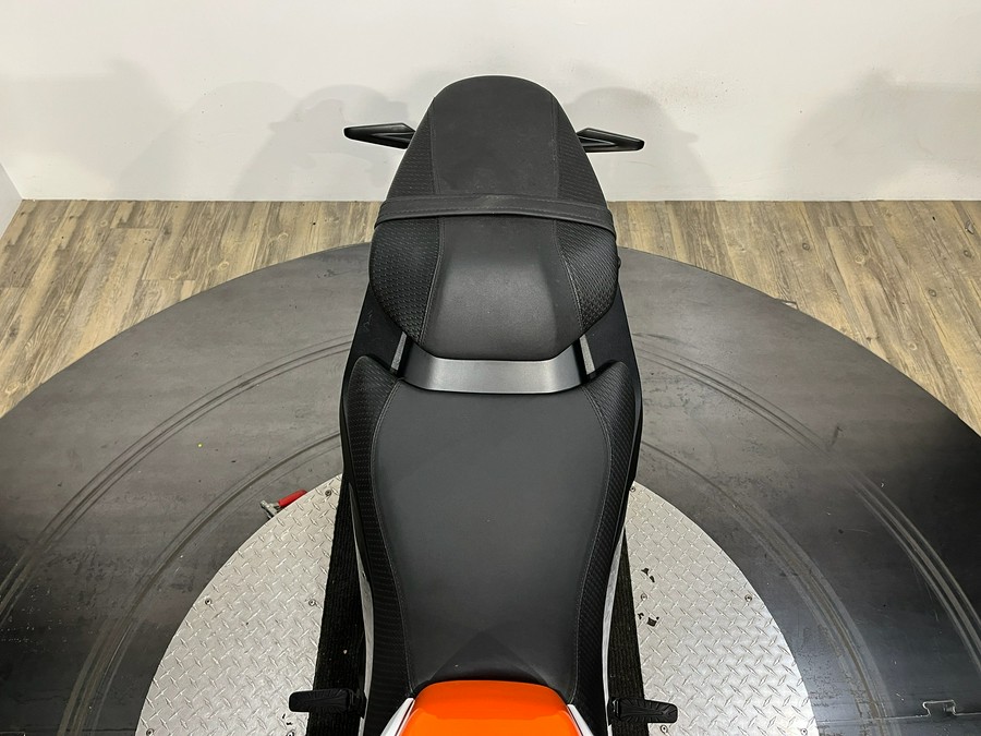 2024 KTM 250 Duke