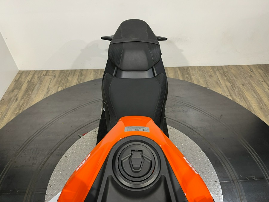 2024 KTM 250 Duke
