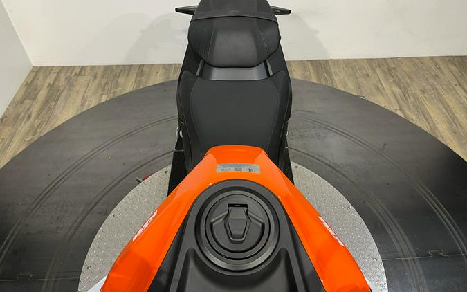 2024 KTM 250 Duke