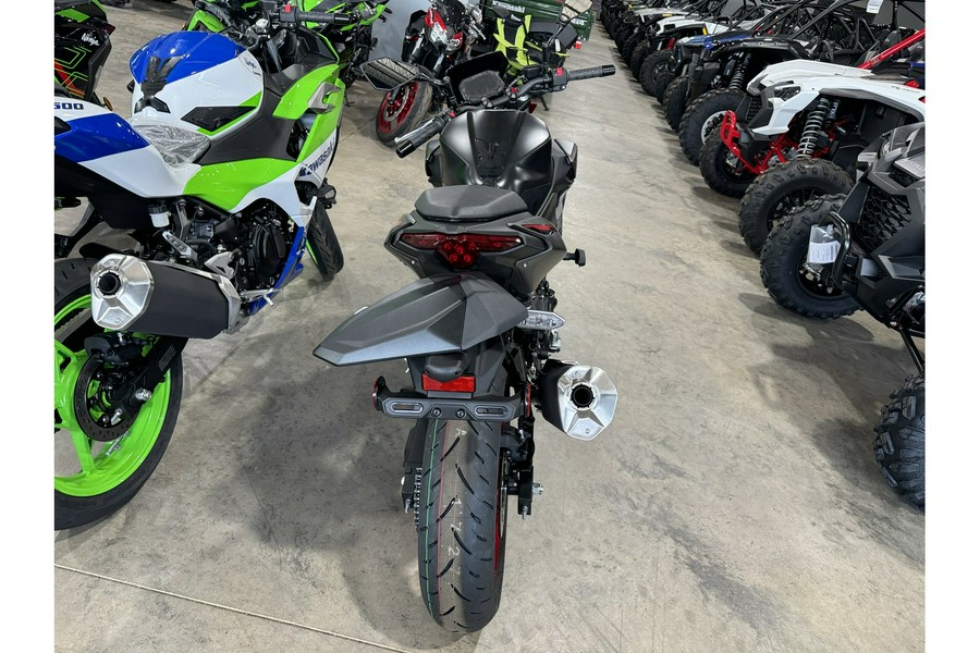 2024 Kawasaki Z500 SE