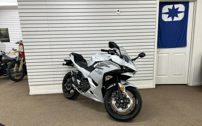 2025 Kawasaki Ninja 500