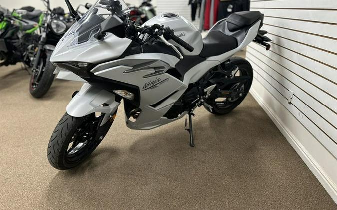 2025 Kawasaki Ninja 500