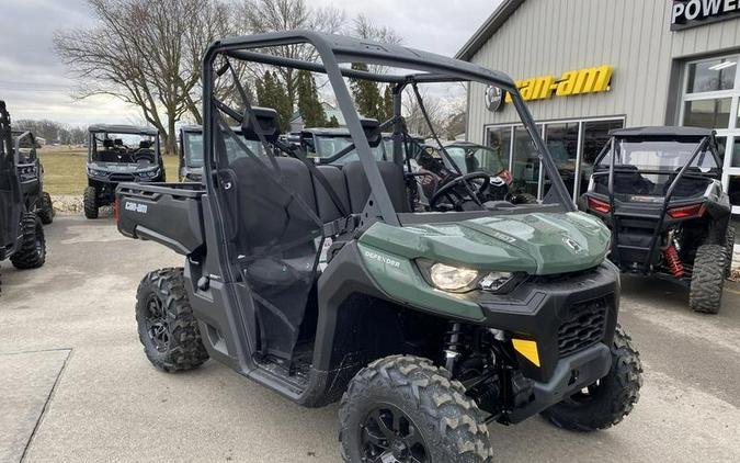 2024 Can-Am® Defender DPS HD7 Tundra Green