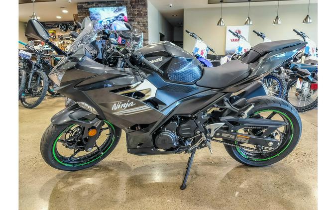 2022 Kawasaki Ninja® 400 ABS