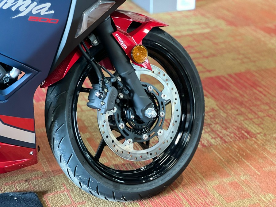 2026 Kawasaki Ninja® 500 SE ABS