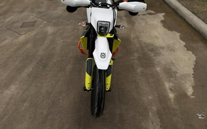 2022 Husqvarna® 701 Supermoto
