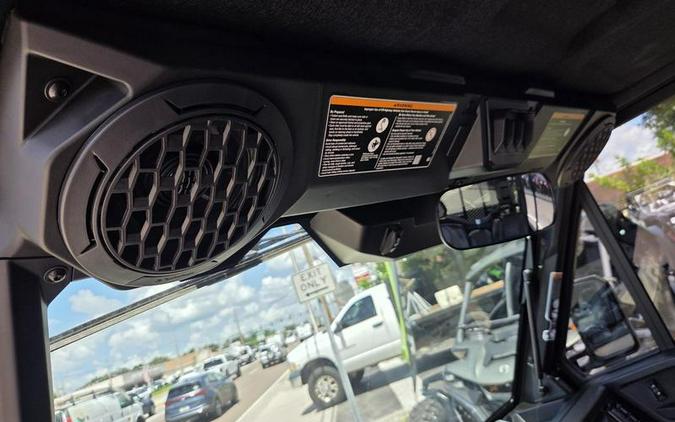 2027 Can-Am® Defender XU Limited HD11 Sandstone