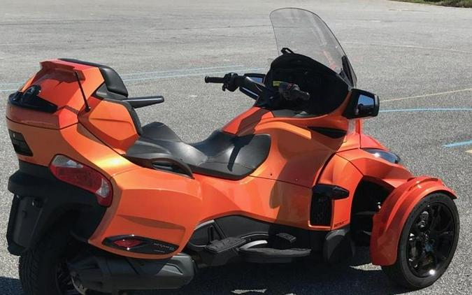 2019 Can-Am® SPYDER RT LTD 1330 ACE