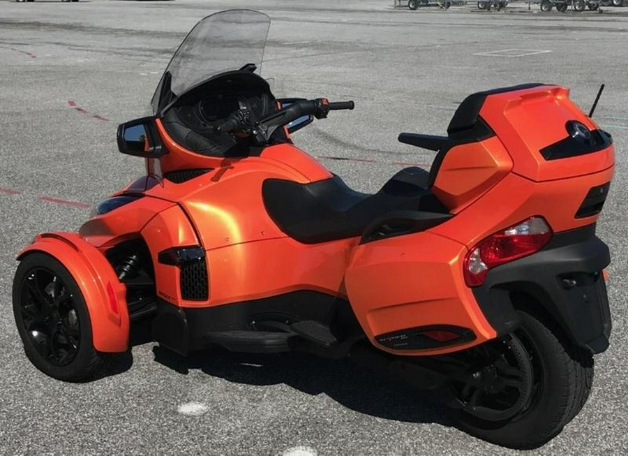 2019 Can-Am® SPYDER RT LTD 1330 ACE