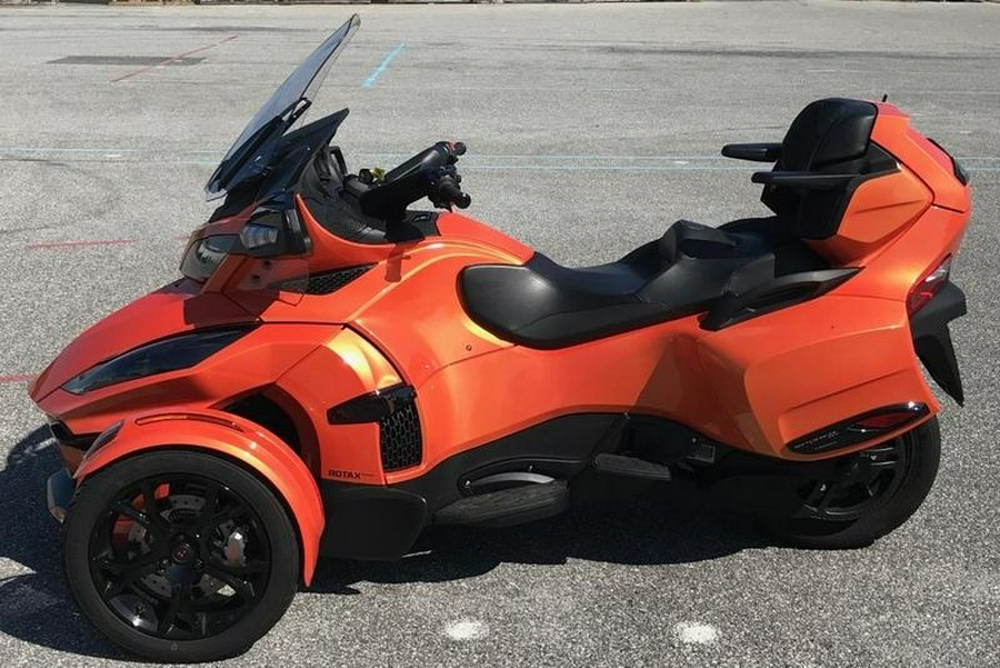 2019 Can-Am® SPYDER RT LTD 1330 ACE