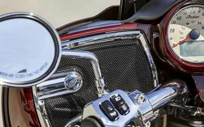 2022 Indian Motorcycle® Roadmaster® Maroon Metallic/Crimson Metallic