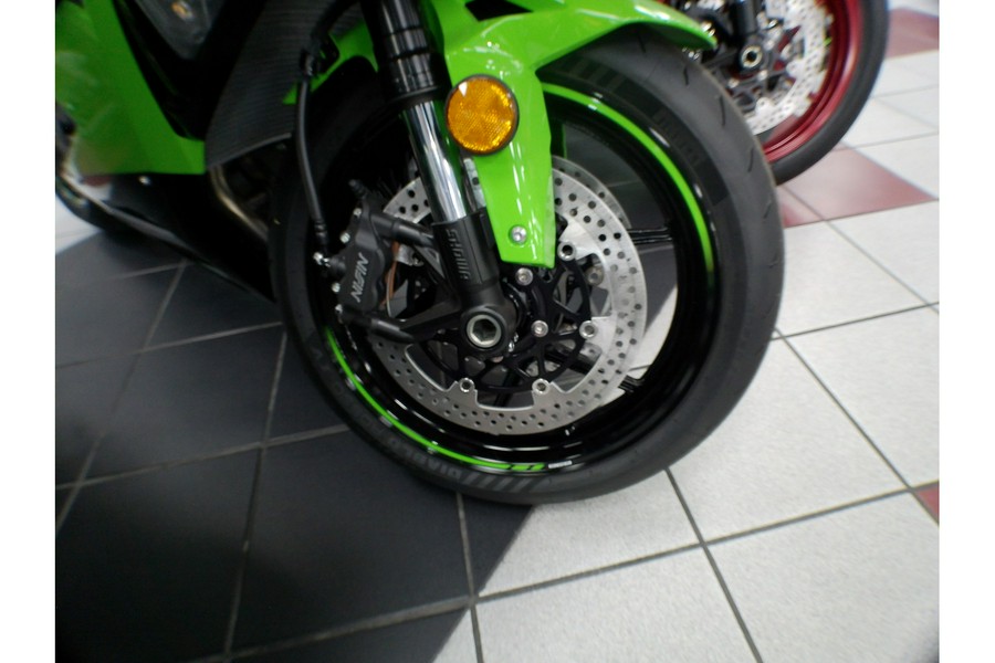2025 Kawasaki Ninja® ZX™-6R KRT EDITION