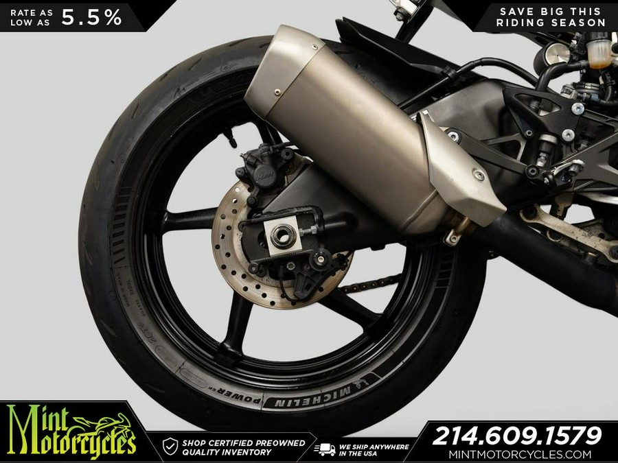 2016 Yamaha YZF-R1