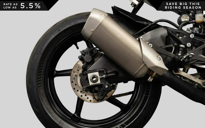 2016 Yamaha YZF-R1