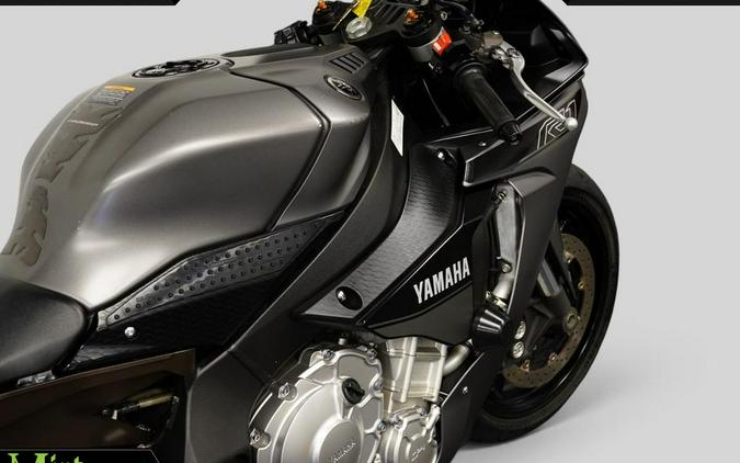 2016 Yamaha YZF-R1