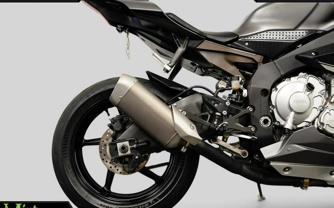 2016 Yamaha YZF-R1
