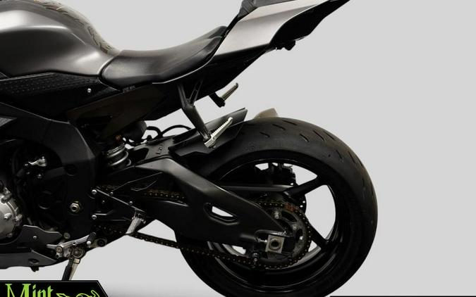 2016 Yamaha YZF-R1