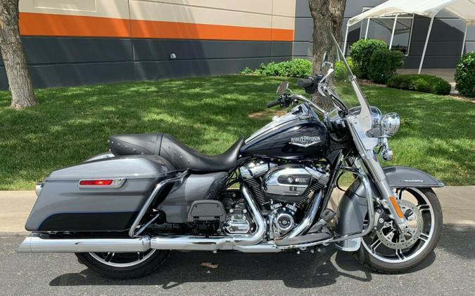 2022 Harley-Davidson Road King Gauntlet Gray Metallic/Vivid Black