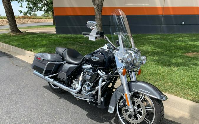 2022 Harley-Davidson Road King Gauntlet Gray Metallic/Vivid Black