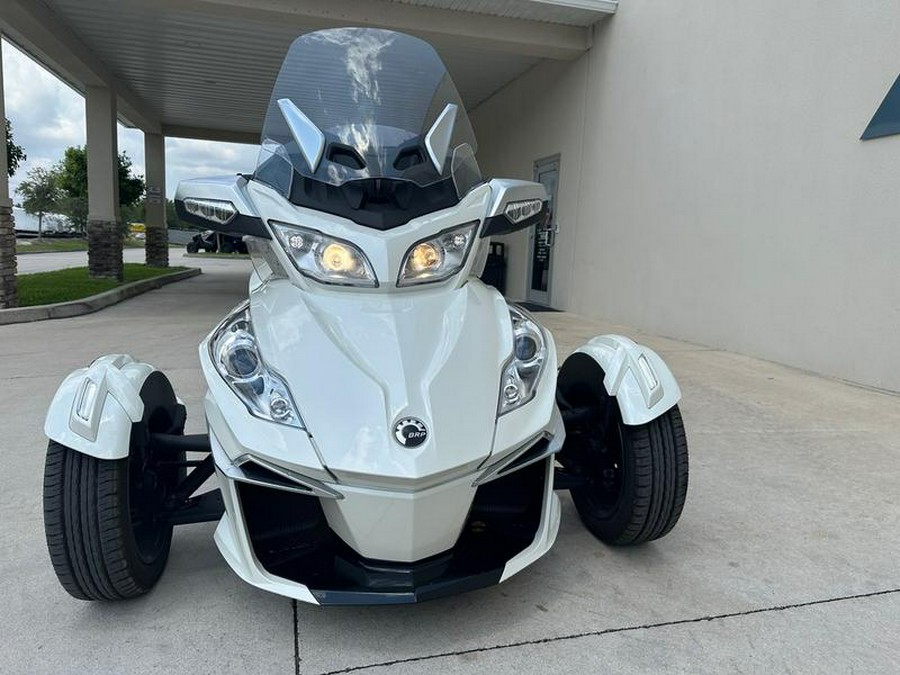 2016 Can-Am® Spyder® RT-S 6-Speed Semi-Automatic (SE6)