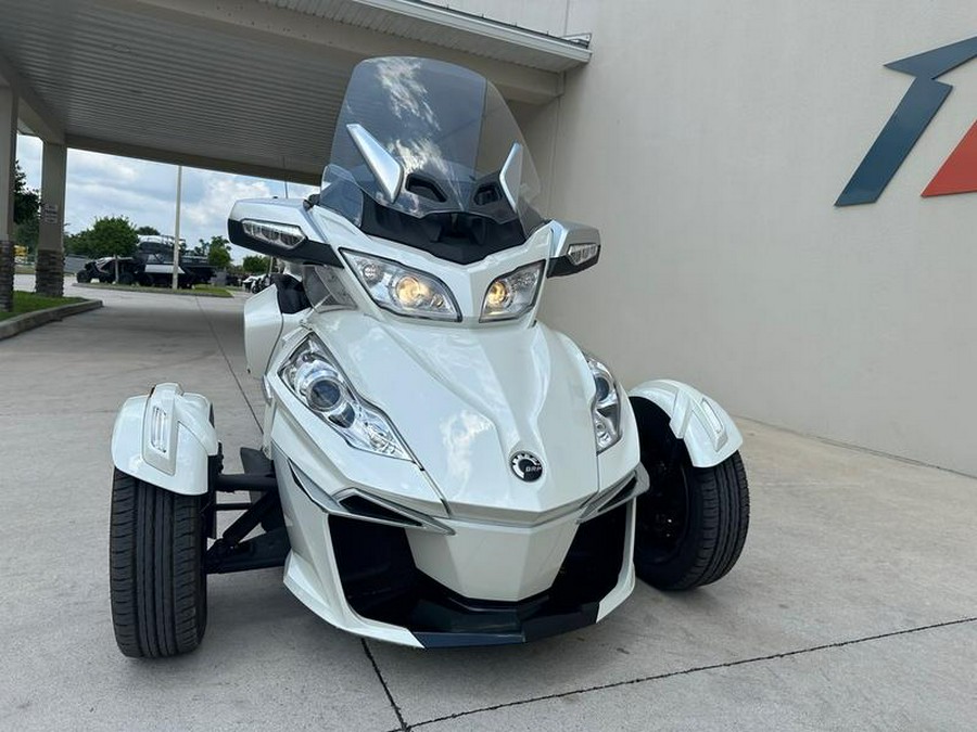 2016 Can-Am® Spyder® RT-S 6-Speed Semi-Automatic (SE6)