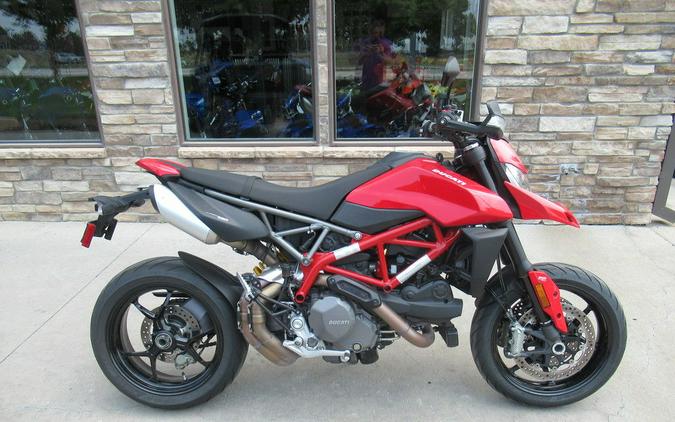 2023 Ducati Hypermotard 950 Ducati Red