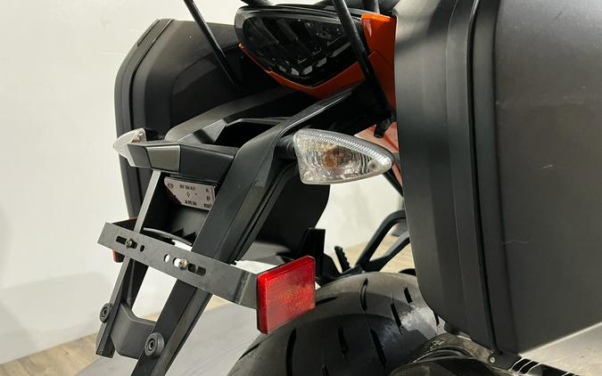 2016 KTM 1290 Super Duke GT