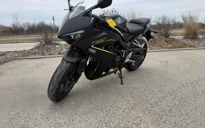 2026 Honda CBR650R E-CLUTCH