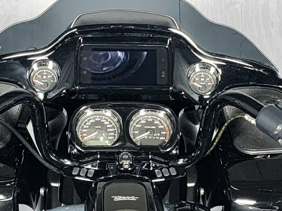 2023 Harley-Davidson Road Glide Special FLTRXS ATLAS SILVER METALLIC w/BLACK FINISH