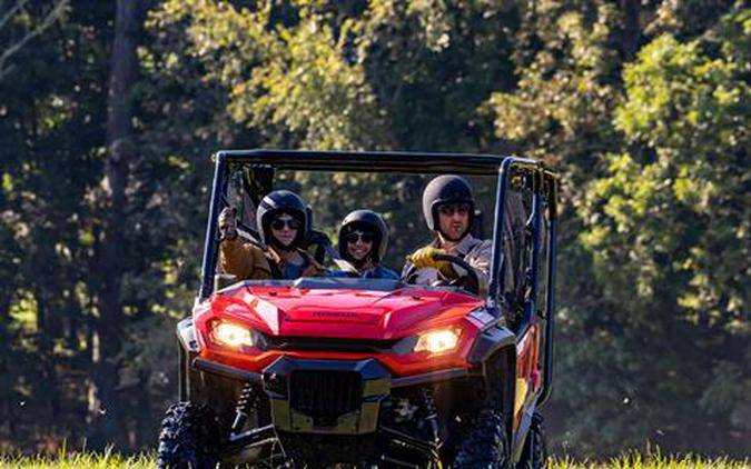 2023 Honda Pioneer 1000-5 Deluxe