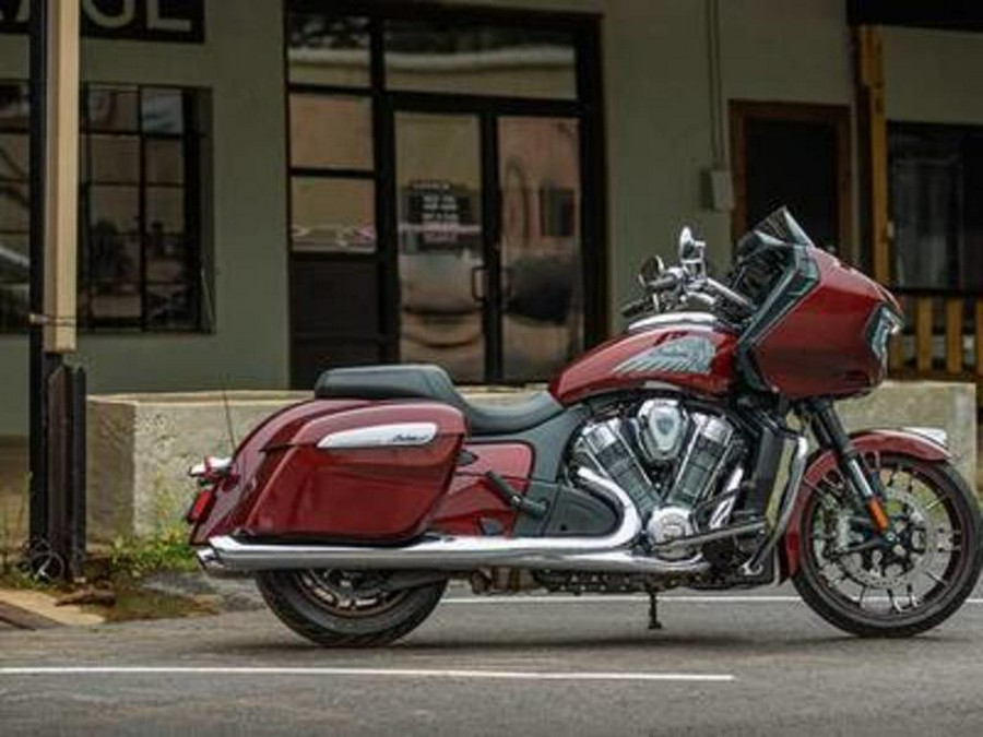 2023 Indian Motorcycle® Challenger® Limited Maroon Metallic