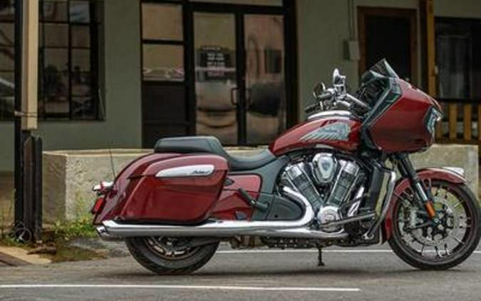 2023 Indian Motorcycle® Challenger® Limited Maroon Metallic