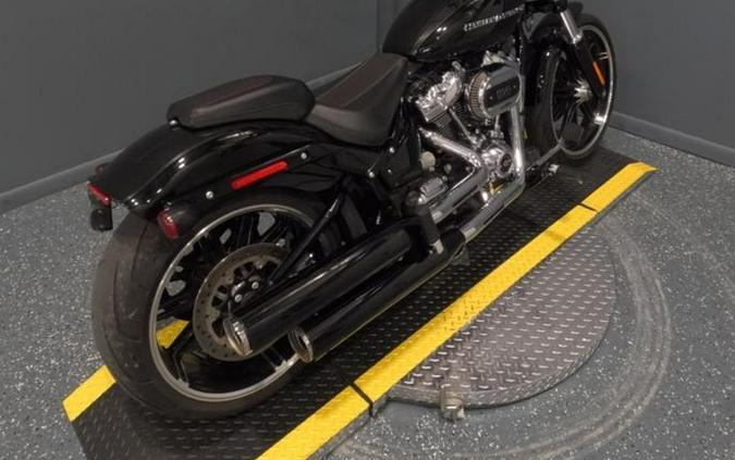 2018 Harley-Davidson® FXBRS - Softail® Breakout® 114