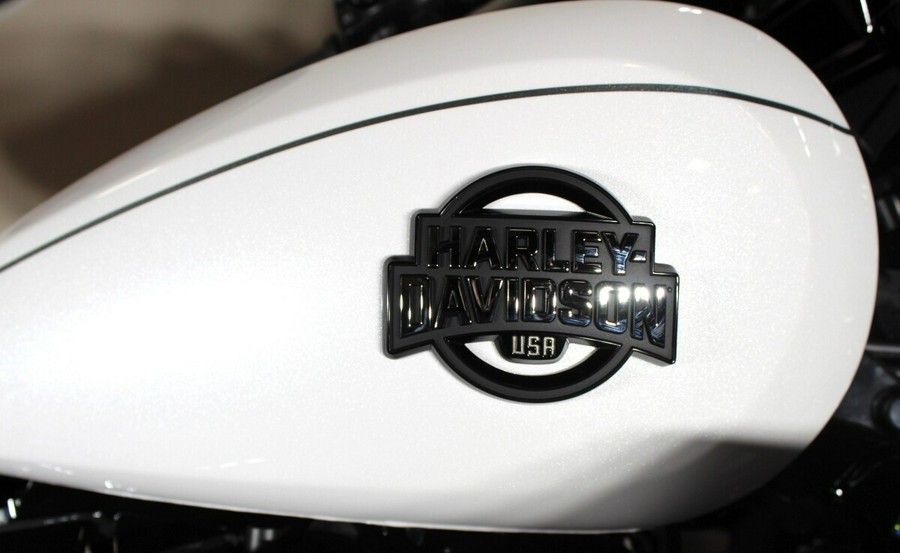 2026 Harley-Davidson® FLHXL Street Glide Limited