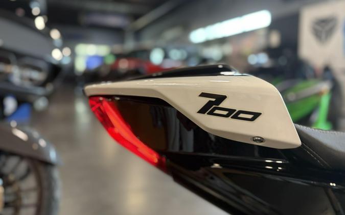 2024 CFMOTO 700CLX Sport CF7002AUS