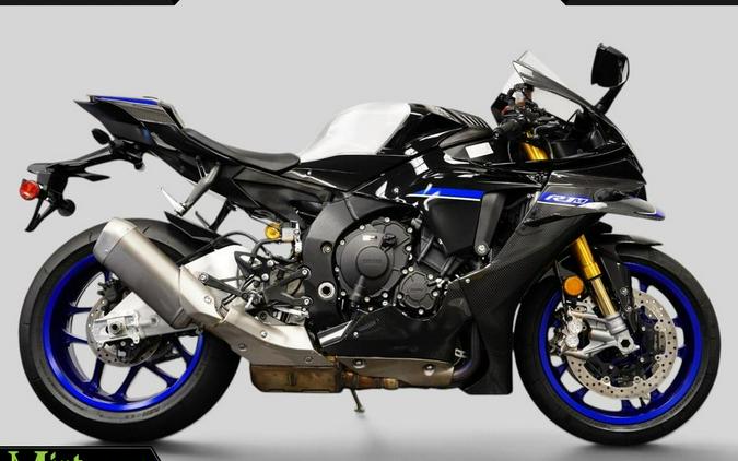 2025 Yamaha YZF-R1M