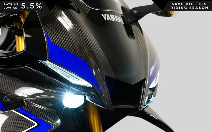 2025 Yamaha YZF-R1M