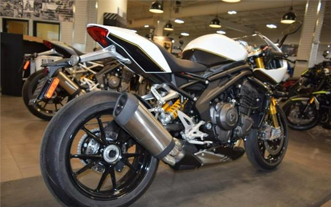 2022 Triumph Speed Triple 1200 RR Crystal White Storm Grey