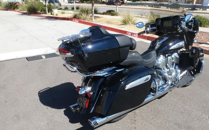 2022 Indian Motorcycle® Roadmaster® Limited Black Azure Crystal