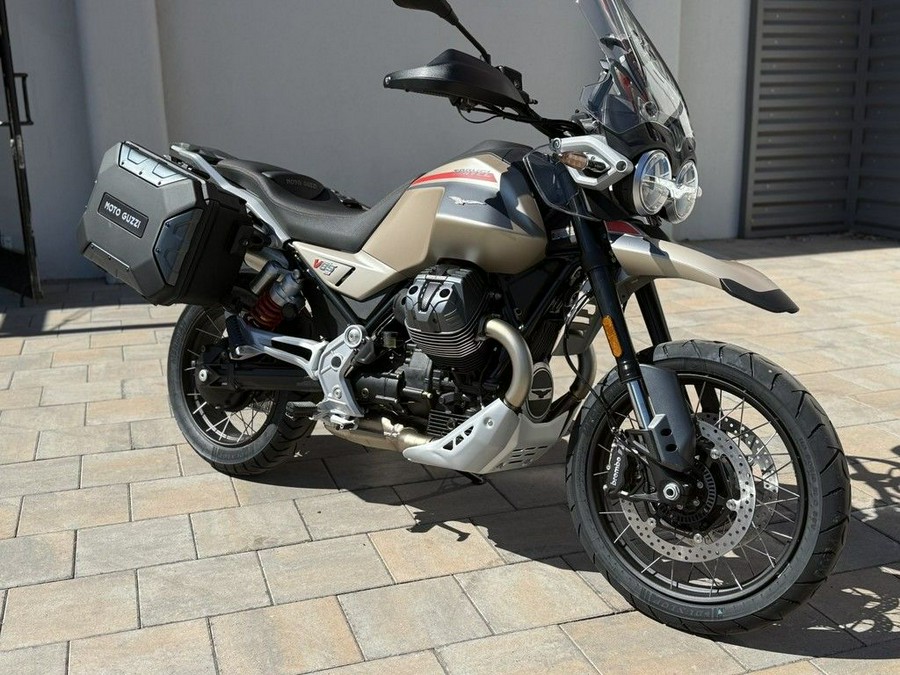 2025 Moto Guzzi V85 TT Travel