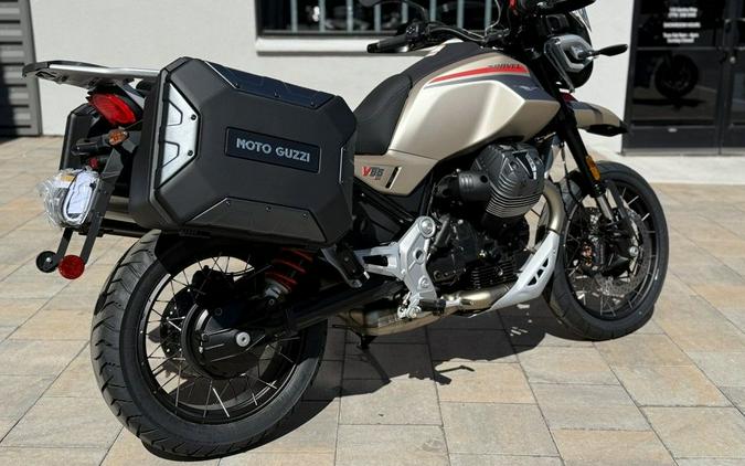 2025 Moto Guzzi V85 TT Travel